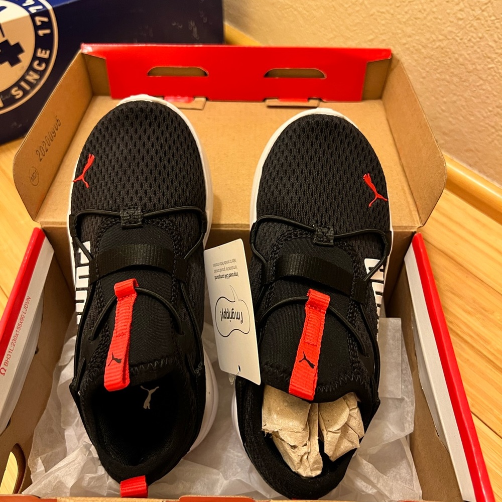 PUMA Rift Slip-on Running Shoes - Picture 2 of 6